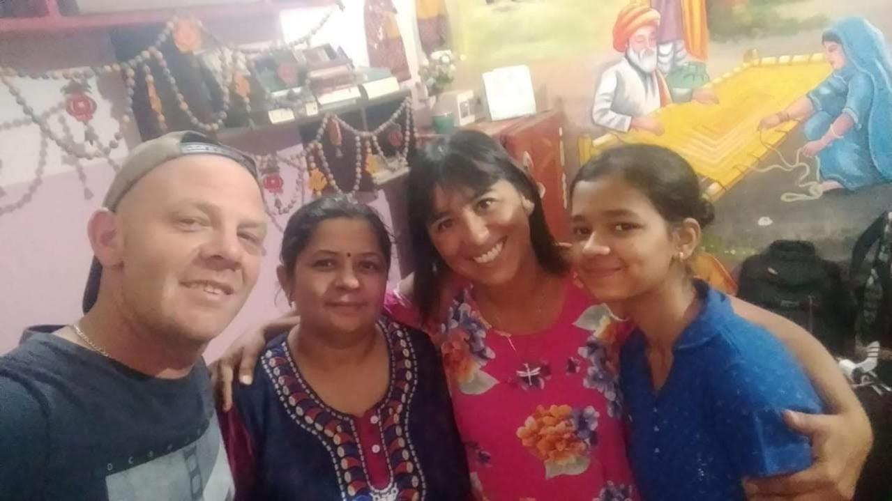 Azure Family Paying Guest House Varanasi Exterior foto